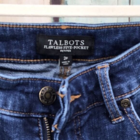 Talbots Womans  2P Blue Flawless 5 Pocket Blue Denim Jeans - Picture 2 of 8